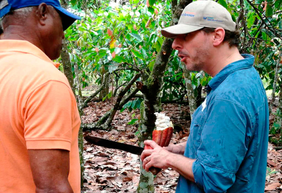 Más de 1.500 productores de cacao cuentan con el apoyo de la Fundación Microfinanzas BBVA en República Dominicana