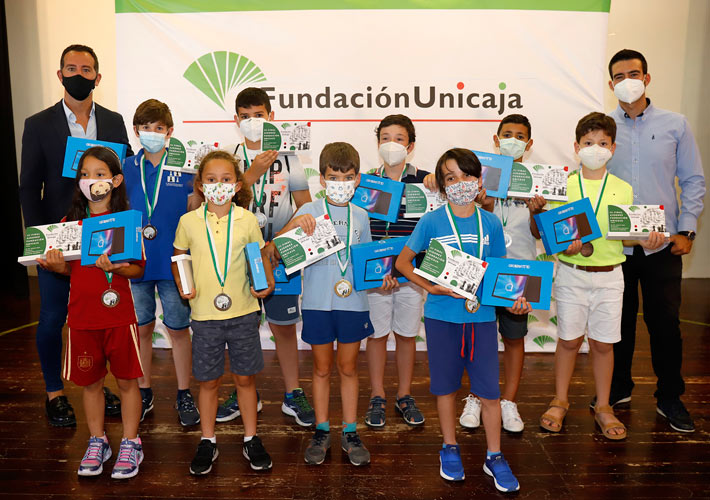 La III Liga Escolar de Ajedrez Fundación Unicaja celebra su gran final con más de un centenar de alumnos