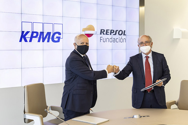 Fundación Repsol y KPMG colaboran en una iniciativa para ayudar a España a ser un referente europeo en compensación de emisiones