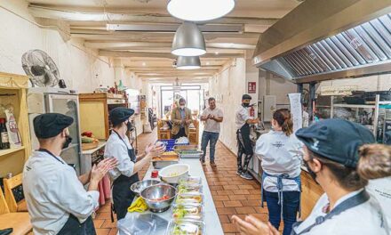 Fundación Unicaja Ronda respalda las becas de formación de cocina de la Asociación ‘La Aldea’