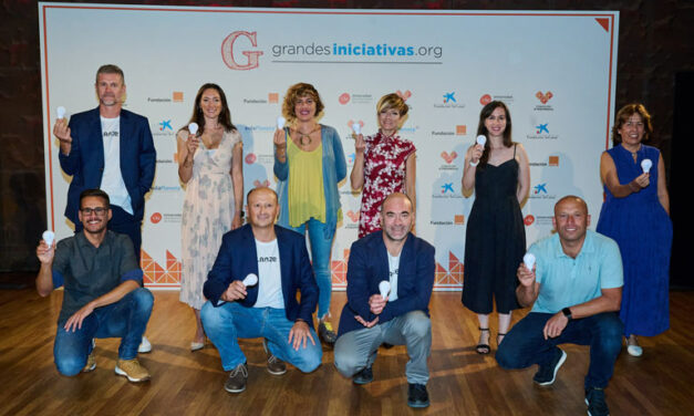 Éxito de participación en la 8ª edición de la entrega de los Premios Grandes Iniciativas