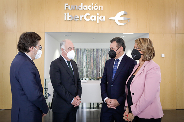 Fundación Ibercaja renueva su colaboración con el clúster de automoción de Aragón para el proyecto Fábrica de Aprendizaje