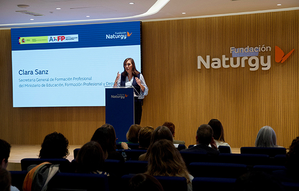 Fundación Naturgy y el Mº de Educación presentan los contenidos del módulo «Sostenibilidad aplicada al sistema productivo» que se impartira en FP desde el curso 24-25