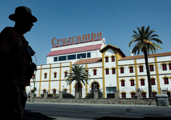 Fundación Cruzcampo ha formado ya a más de 16.000 personas en su escuela de hostelería, con una tasa de empleo del 80%