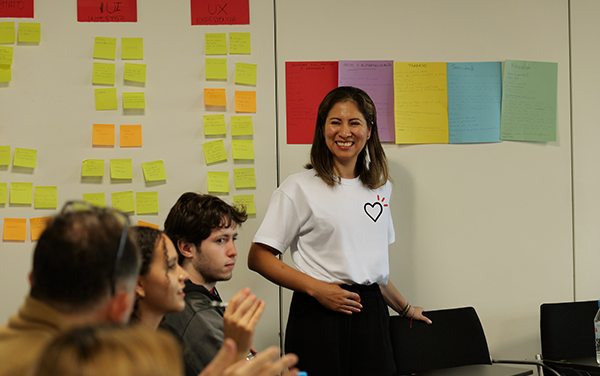 Fundación Cibervoluntarios presenta en la Semana de la Educación sus programas de formación gratuita en competencias digitales para jóvenes, docentes y familias